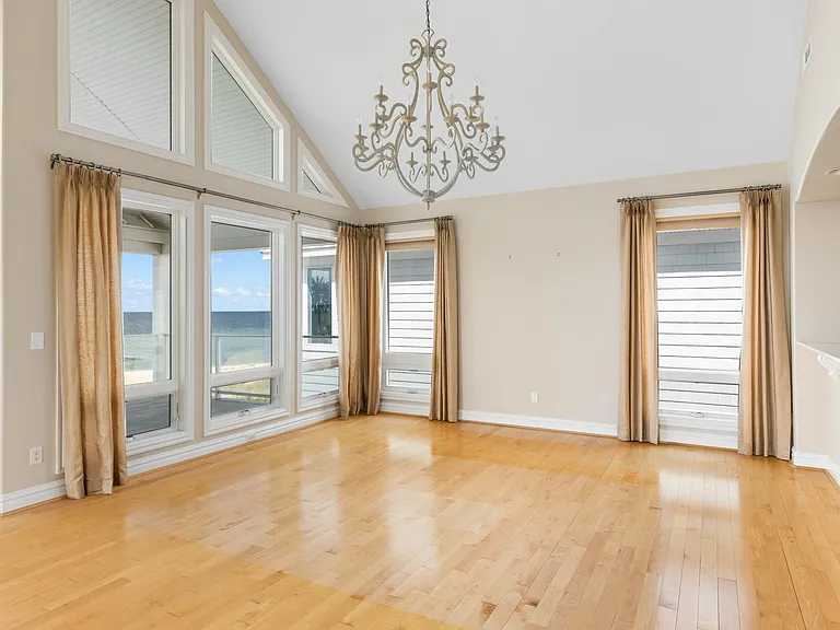 882 W Ocean View Ave — Photo 46
