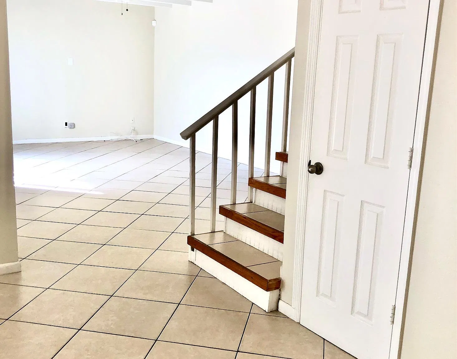 1530 Shaker Cir — Photo 3