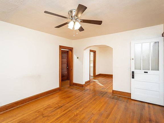 4th image of 226 Sunrise Ave