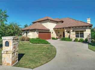 7 Parkside Rd, The Hills, TX 78738