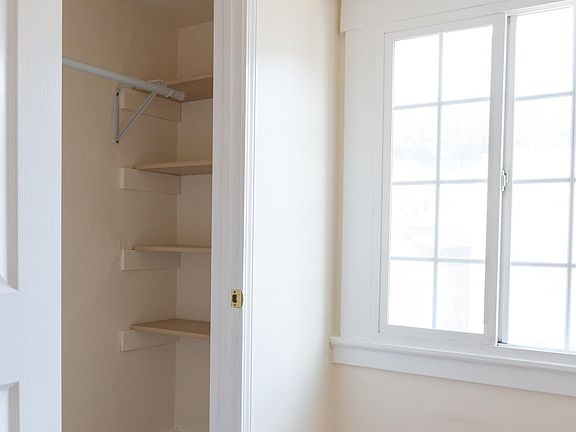 4th image of 29 Peoria St #3