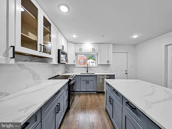 2nd image of 4302 Byers St