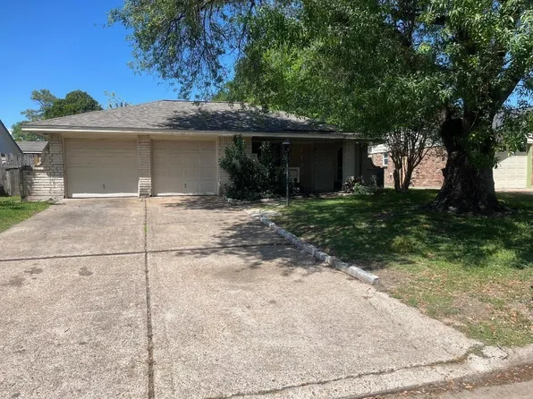 7130 Log Hollow Dr, Houston, TX 77040