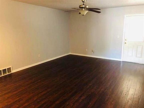 2nd image of 204 Hudson Ave