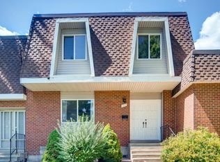 686 S Youngfield Ct, Lakewood, CO 80228