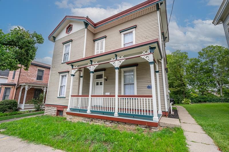 1st image of 48 E Hollister St