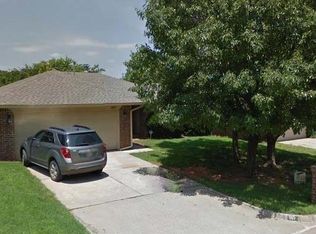 907 NW 172nd St, Edmond, OK 73012
