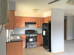 381 W Terra Cotta Ave APT 2, Crystal Lake, IL 60014