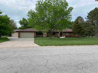 404 S Park St, McPherson, KS 67460