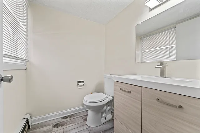 7117 W 93rd St #3 — Photo 9