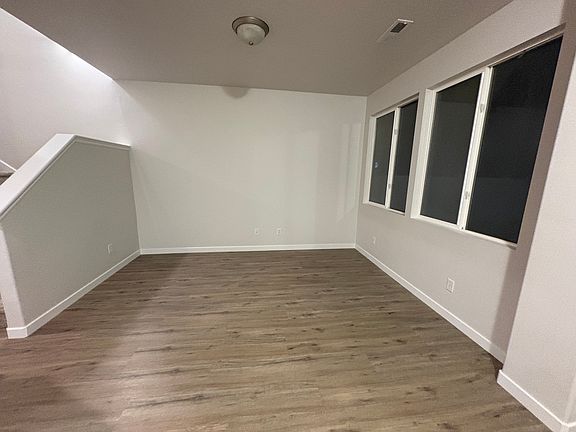 4th image of 3831 S Clare Dr