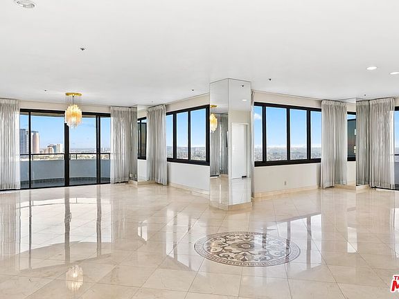 3rd image of 10560 Wilshire Blvd APT 1806
