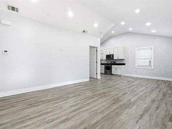 4th image of 4154 Brenda Dr