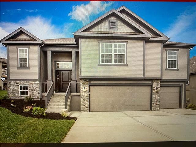 1st image of 15855 NW 124th St
