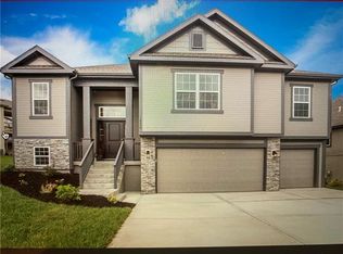 15855 NW 124th St, Platte City, MO 64079