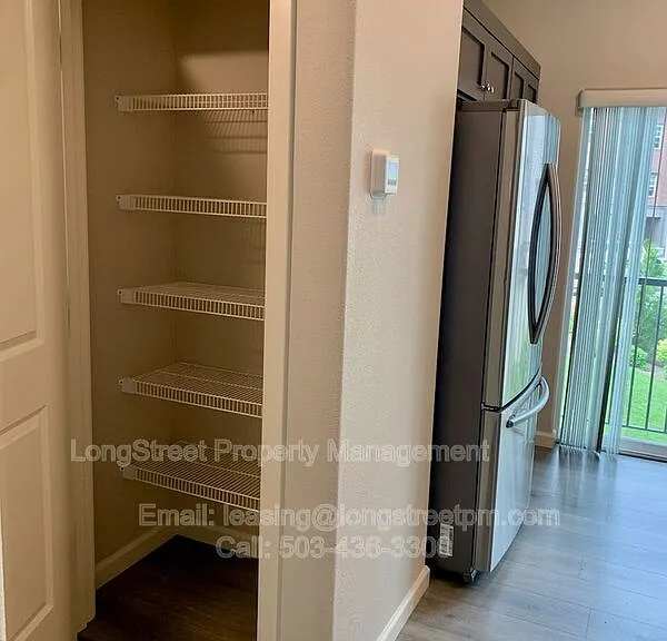 11457 SW Mont Blanc St — Photo 8