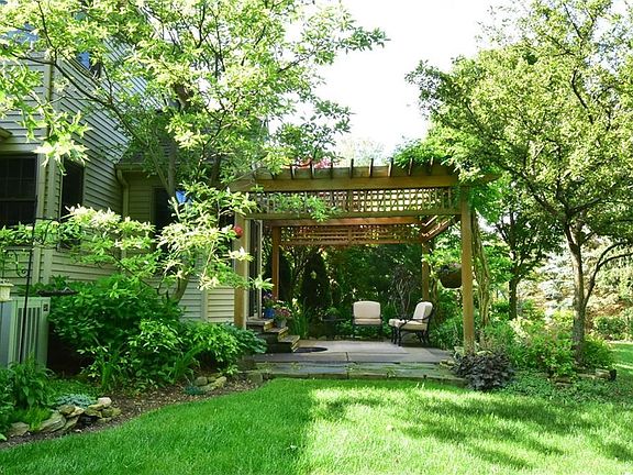 2nd image of 616 Parkside Dr