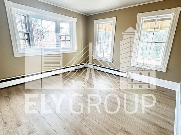 4th image of 30 Spruce St #1