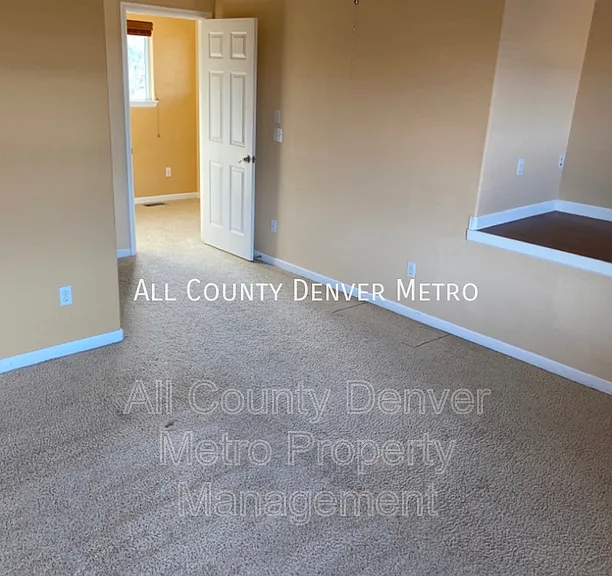 5024 Everett St #203 — Photo 7