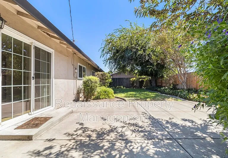 5619 N El Dorado St — Photo 27