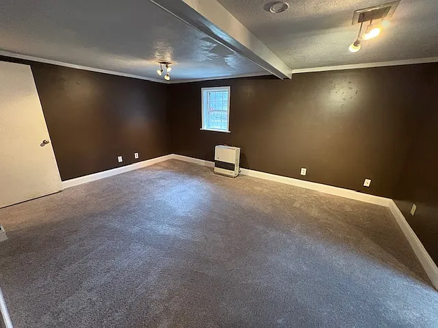 124 Pond Rd — Photo 6