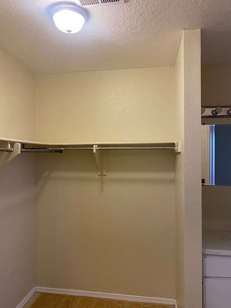 3BED by Taylor Ranch park! — Photo 4