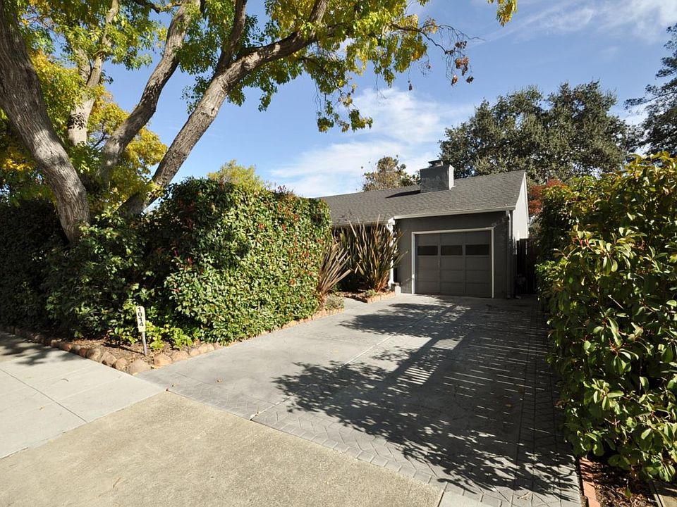 1st image of 1014 16th Ave