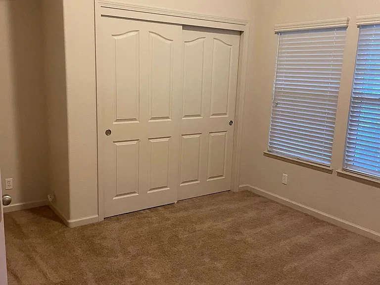 3309 S Rose Brook Dr — Photo 12