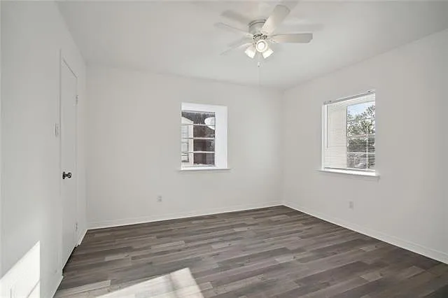 424 Deckbar Ave #D — Photo 9