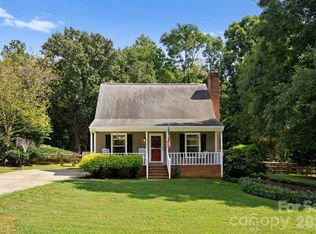 517 Forest Ln, Belmont, NC 28012