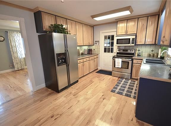 4th image of 106 Brentwood Dr