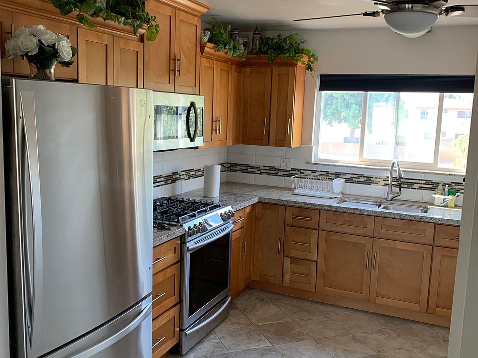 1st image of 414 N Poplar Ave #10