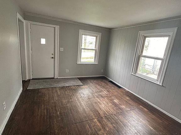 2nd image of 1305 Spring St