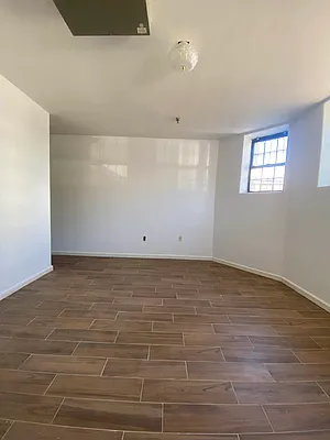 Rented by Hagstrom Management Inc | media 6