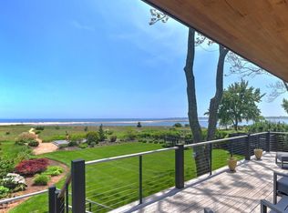 49 Smiths Point Rd, Milford, CT 06460