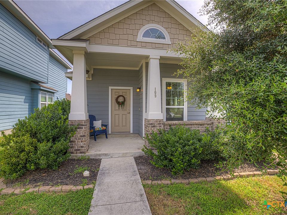 1st image of 109 Bosque Dr