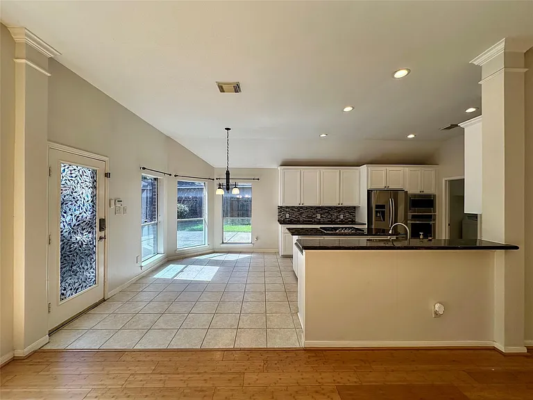 1318 Cedar Terrace Ct — Photo 2