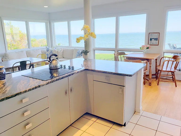 11 Beach Rd — Photo 19