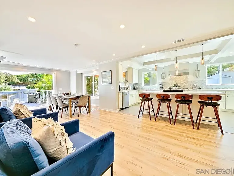 7904 Calle De La Plata — Photo 10