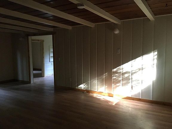2nd image of 14230 Lovers Ln