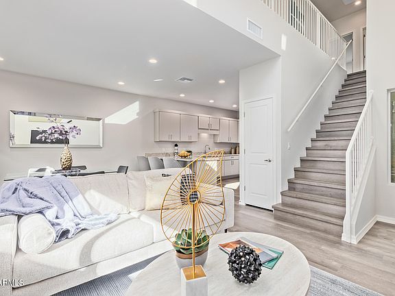 3rd image of 2030 E MICHIGAN Avenue #8