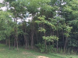 212 Falling Cliff Dr #85, South Pittsburg, TN 37380