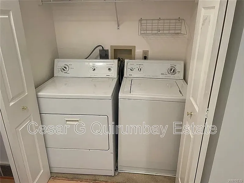 2 bed, 2.0 bath, 1085 sqft, $1,420 — Photo 4