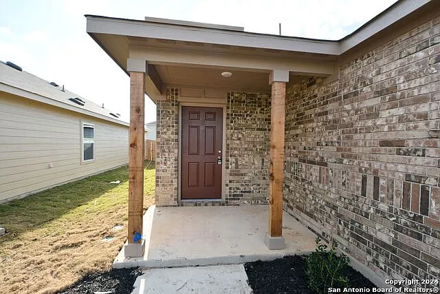 1136 Whitneyway Ln — Photo 3
