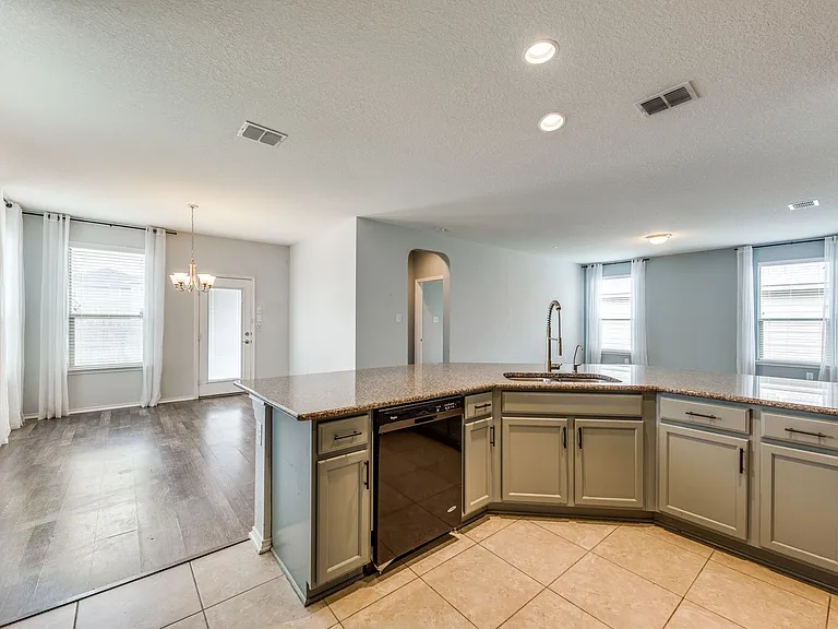 15306 Cascade Point — Photo 7