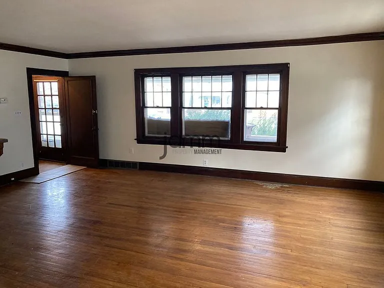 3435 Brookview Blvd — Photo 8