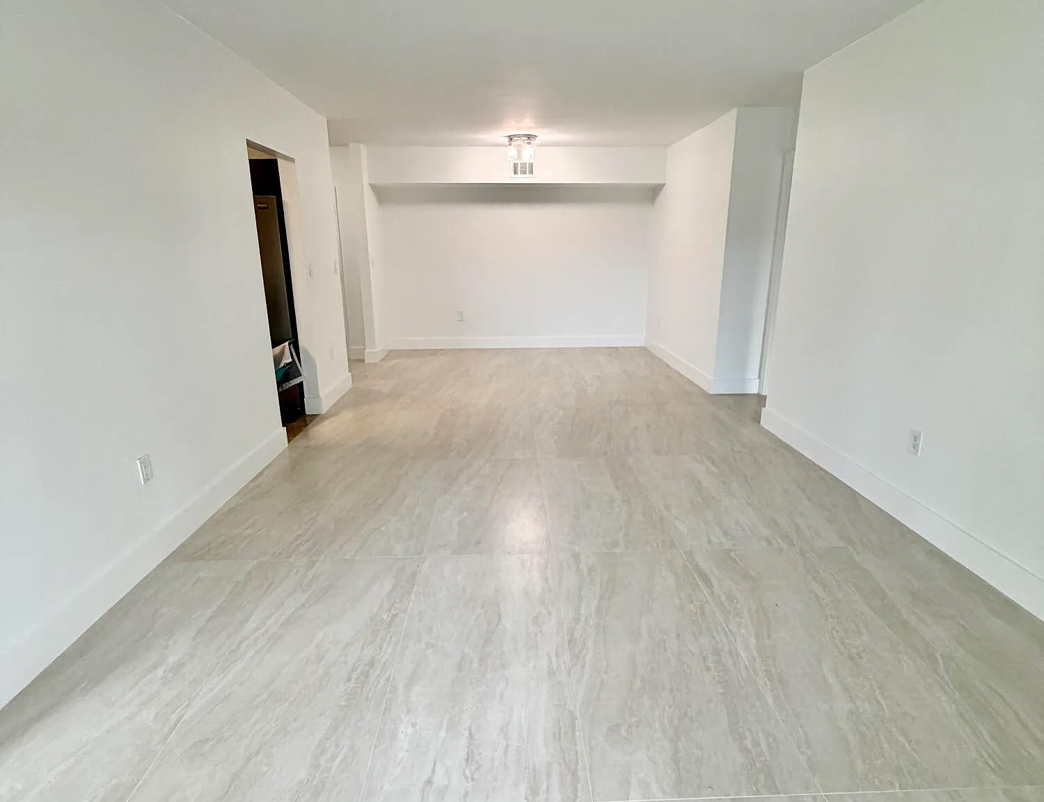 5900 SW 127th Ave — Photo 4