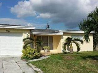 7441 Eaton St, Hollywood, FL 33024