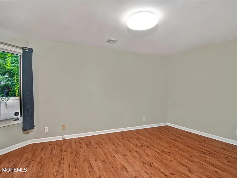 44 Marion St #9 — Photo 18