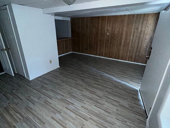 3rd image of 1411 W Liberty St APT B